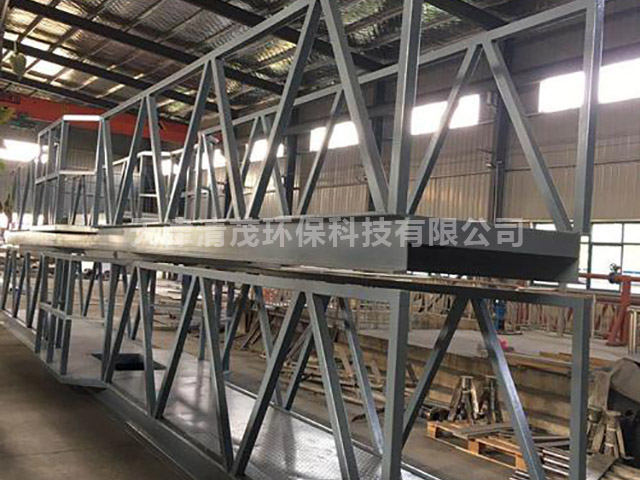 DEWA非金属链条式刮泥机